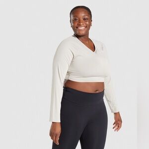 Gymshark Training Long Sleeve Crop Top (taupe)